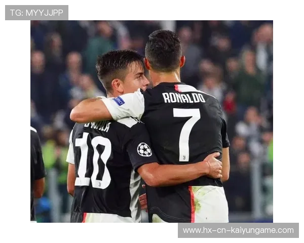 尤文边路传中制造混乱，迪巴拉回敲成绝佳入球