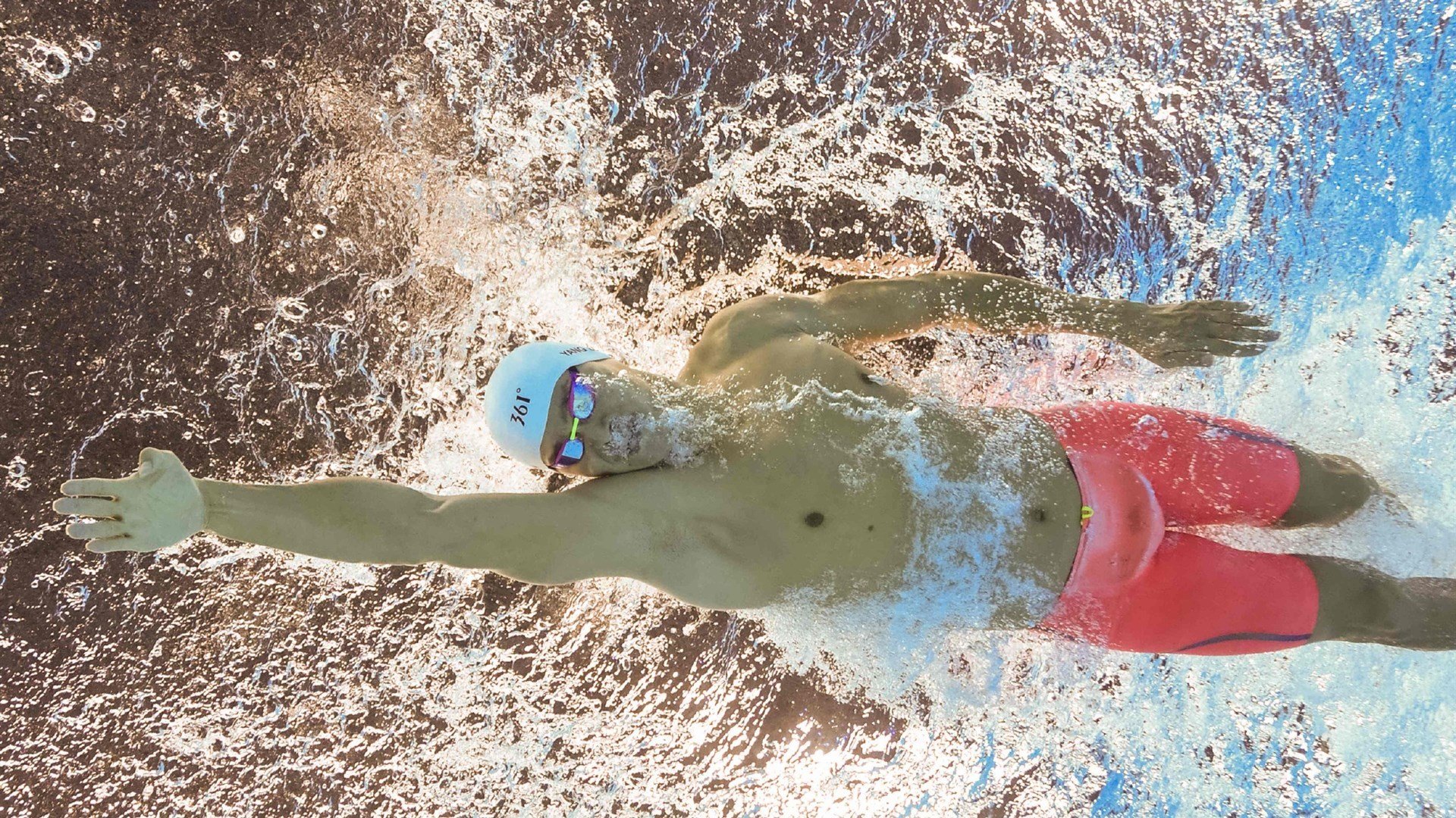 球迷热议：这场比赛哪一幕最令人难忘？，那场球赛让人们很激动英文